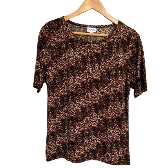LuLaRoe Gigi Tee Leopard Print Top Size Medium - Picture 1 of 5
